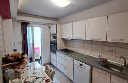 Apartament de 3 camere, 57 mp, parcare, Floresti