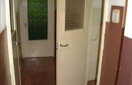 Apartament 3 camere de vanzare, decomandat, 54 mp utili, zona Mehedinti
