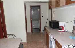 2 camere de vanzare, renovat, zona Primaverii, etaj intermediar