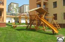 Apartament 3 camere de vanzare, 68.85 mp utili, imobil nou, cu terasa si boxa