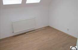 De vanzare apartament 3 camere, 56 mp utili, mansarda, zona Albac!