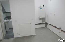 De vanzare apartament 3 camere, 56 mp utili, mansarda, zona Albac!