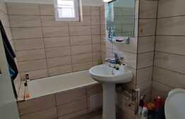 Apartament de 2 camere, 42 mp, etaj intermediar, zona Plopilor