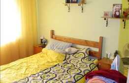 Vanzare apartament 3 camere, decomandat, 63 mp utili, zona P-ta Flora, cu boxa