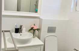 Casă individuală, 4 camere, 400 mp teren, mobilată la cheie, Jucu