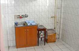 Garsoniera de vanzare, 30 mp utili, zona Parang, etaj intermediar