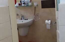 Apartament 3 camere, 59 mp, semidecomandat, zona Fagaras