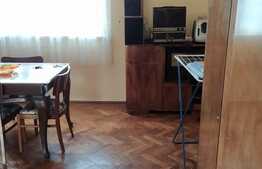Apartament 3 camere, 59 mp, semidecomandat, zona Fagaras