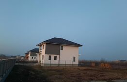 Casa individuala,120 mp utili, 1000 mp teren,zona linistita