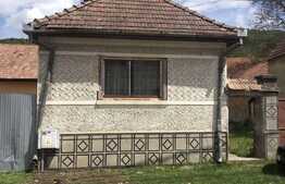Casa 2 camere, 780 mp teren 