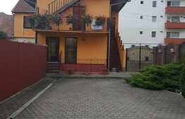 Casa moderna de 250 mp, 4 camere, zona Fagaras