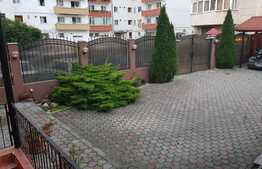 Casa moderna de 250 mp, 4 camere, zona Fagaras