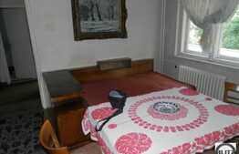 Vanzare apartament 3 camere, 60 mp utili, zona Iulius Mall, etaj intermediar