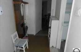 Vanzare apartament 3 camere, 60 mp utili, zona Iulius Mall, etaj intermediar