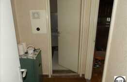 Vanzare apartament 3 camere, 60 mp utili, zona Iulius Mall, etaj intermediar