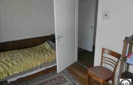 Vanzare apartament 3 camere, 60 mp utili, zona Iulius Mall, etaj intermediar