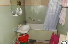 Vanzare apartament 3 camere, 60 mp utili, zona Iulius Mall, etaj intermediar