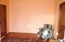 Apartament de vanzare, 2 camere semidecomandate, 49 mp, zona Iulius Mall