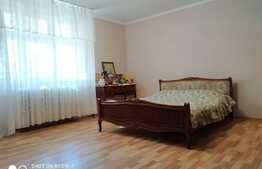Casa 4 camere, 180 mp,  zona Fagaras