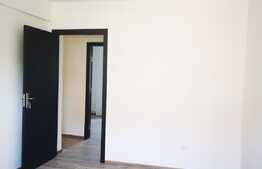 Apartament de 2 camere, decomandat, etaj 1, Centrul Civic, la 2 minute de Afi