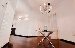 Apartament spatios si superb cu 4 camere, 160 mp, zona Piata Unirii