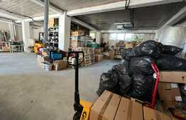 Spatiu comercial, 405 mp, 4 parcari, Floresti