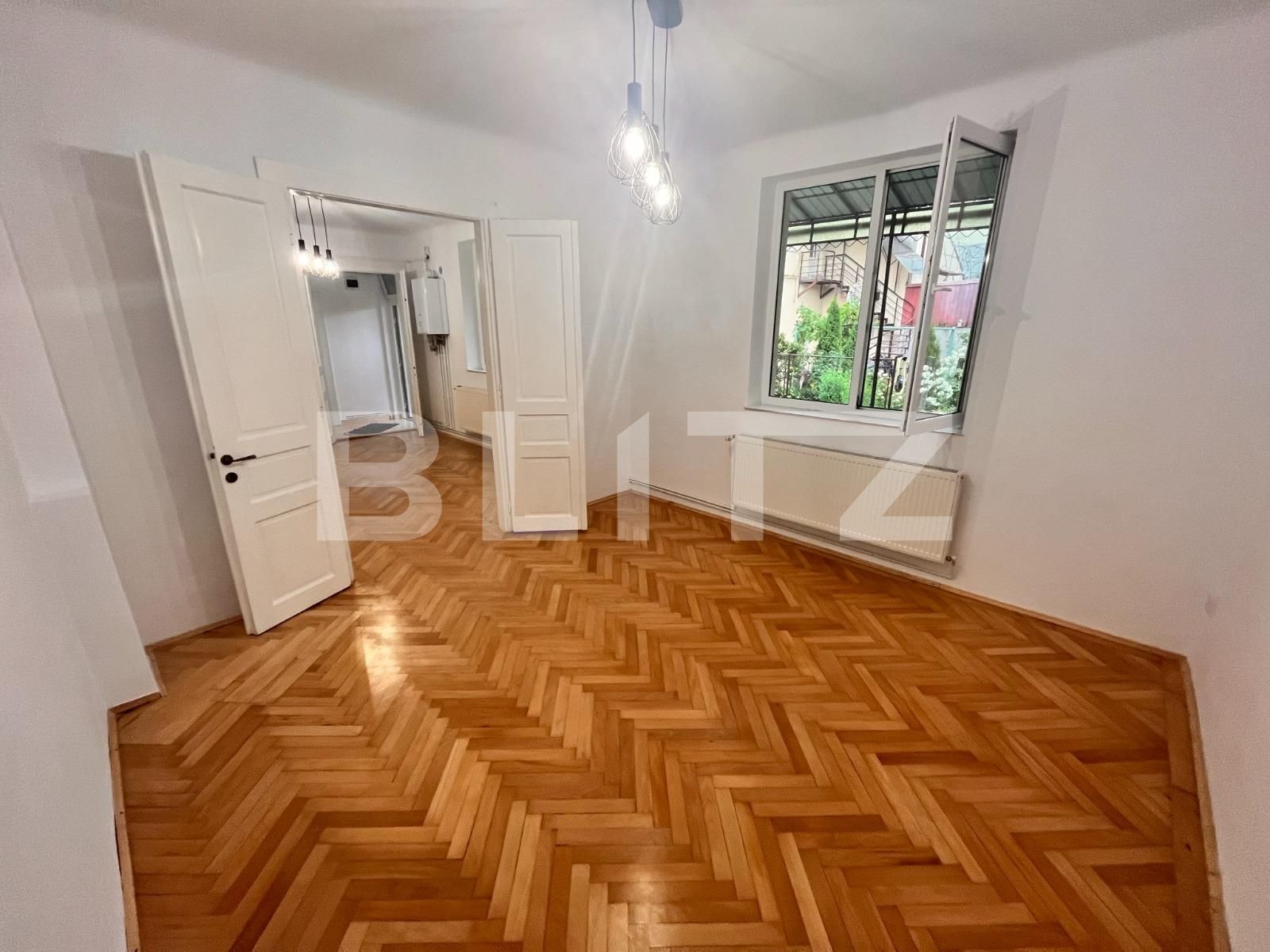 Casa de vanzare potrivita pentru Birouri notariale, Avocatura | Poza2