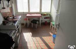 Vanzare apartament 3 camere, 70 mp, zona Piata Mihai Viteazu