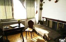 Vanzare apartament 3 camere, 70 mp, zona Piata Mihai Viteazu