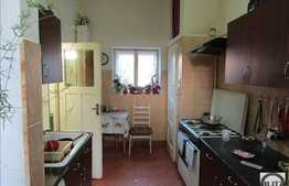 Vanzare apartament 3 camere, 70 mp, zona Piata Mihai Viteazu