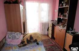 De vanzare apartament 4 camere, 80,89 mp, decomandat, zona Billa