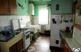 De vanzare apartament 4 camere, 80,89 mp, decomandat, zona Billa