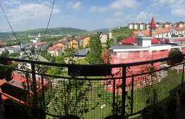 Apartament 2 camere, 50mp, 2 balcoane, parcare, zona Petrom