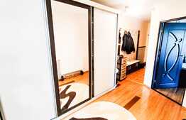 Apartament de 2 camere, 55mp, terasa 10mp, GARAJ, etaj intermediar, zona Roata Faget