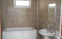 3 cam finisat la cheie la 5 min de statia de autobuz!