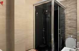 Apartament de 3 camere, 56 mp, terasa, parcare, zona Sub Cetate