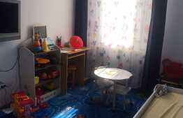 Apartament 3 camere, 71 mp, etaj intermediar, parcare, zona Cetatii