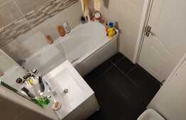 Apartament de 2 camere, 48 mp, bloc izolat termic, zona Răcădău