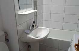 Garsoniera, decomandata, 30 mp, zona Parang