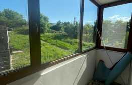 Oportunitate!  3 camere, etaj 1, parcare, zona La Terenuri