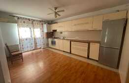 Oportunitate!  3 camere, etaj 1, parcare, zona La Terenuri