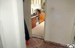 Vanzare 4 camere decomandate, 78 mp, in zona Hotel Topaz. Etaj intermediar!