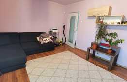 Apartament de 3 camere, decomandat, 65 mp, 2 bai, zona Titulescu