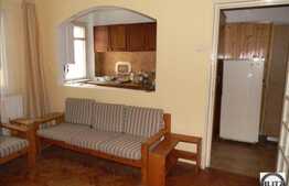 Vanzare 3 camere, 51 mp utili, semidecomandat, balcon, zona strazii Fantanele!