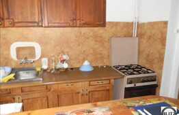 Vanzare 3 camere, 51 mp utili, semidecomandat, balcon, zona strazii Fantanele!