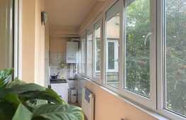 Apartament 3 camere decomandat, 2 bai, 2 balcoane, , etaj intermediar, garaj cu telecomanda