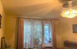 Apartament 3 camere decomandat, 2 bai, 2 balcoane, , etaj intermediar, garaj cu telecomanda