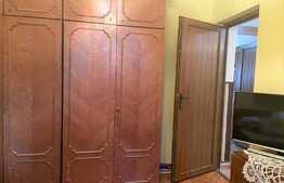 Apartament 3 camere decomandat, 2 bai, 2 balcoane, , etaj intermediar, garaj cu telecomanda