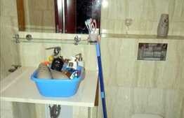 Apartament 3 camere, 80 mp, decomandat, zona Profi