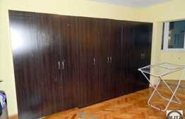 Apartament 3 camere, 80 mp, decomandat, zona Profi